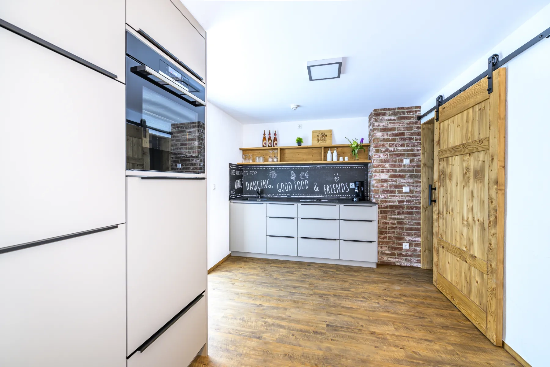 Ferienwohnung KARL – Küche